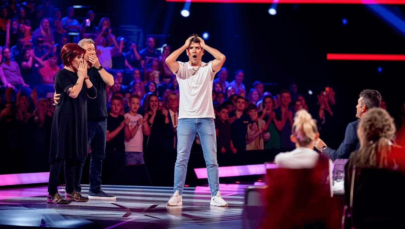 X-Factor 2025, cosa è successo nella prima puntata del talent show? L'eliminazione inaspettata