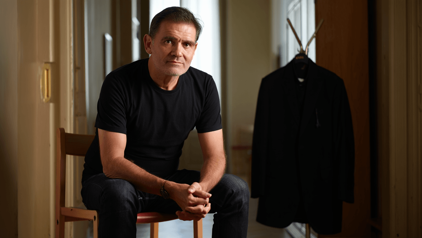 La passione di Alberto Ravagnani, l’ex prete che al sacro della Chiesa ha preferito il profano dei social