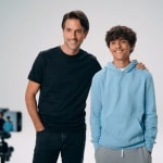Carlo Conti su TikTok, il video dietro le quinte con il figlio sorprende i fan: “Purtroppo non è AI”