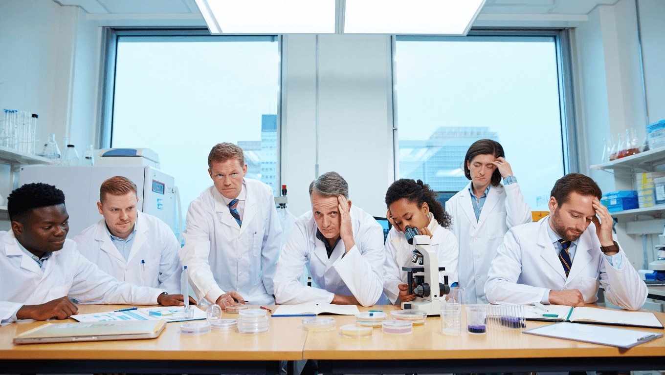 Società         
      Un gruppo di scienziati era vicinissimo a sviluppare un vaccino per l’hantavirus ma si è dovuto fermare all’ultimo momento perché avevano finito i soldi      
        Servivano 7 milioni di dollari per concludere la sperimentazione, ma il Covid ha interrotto tutto. Ci vorranno tra 12 e 24 mesi per tornare al punto in cui lo studio era stato lasciato.
