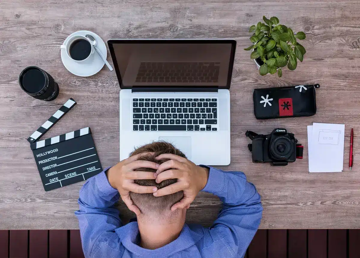 Configurazione fai-da-te con telecamera e scheda singola usata per riconoscimento targhe